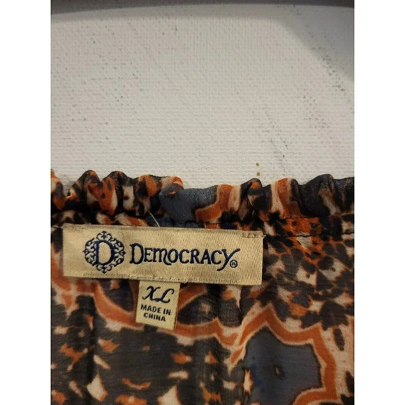 Demorcracy Brown Print Tunic Top - Picture 3 of 4